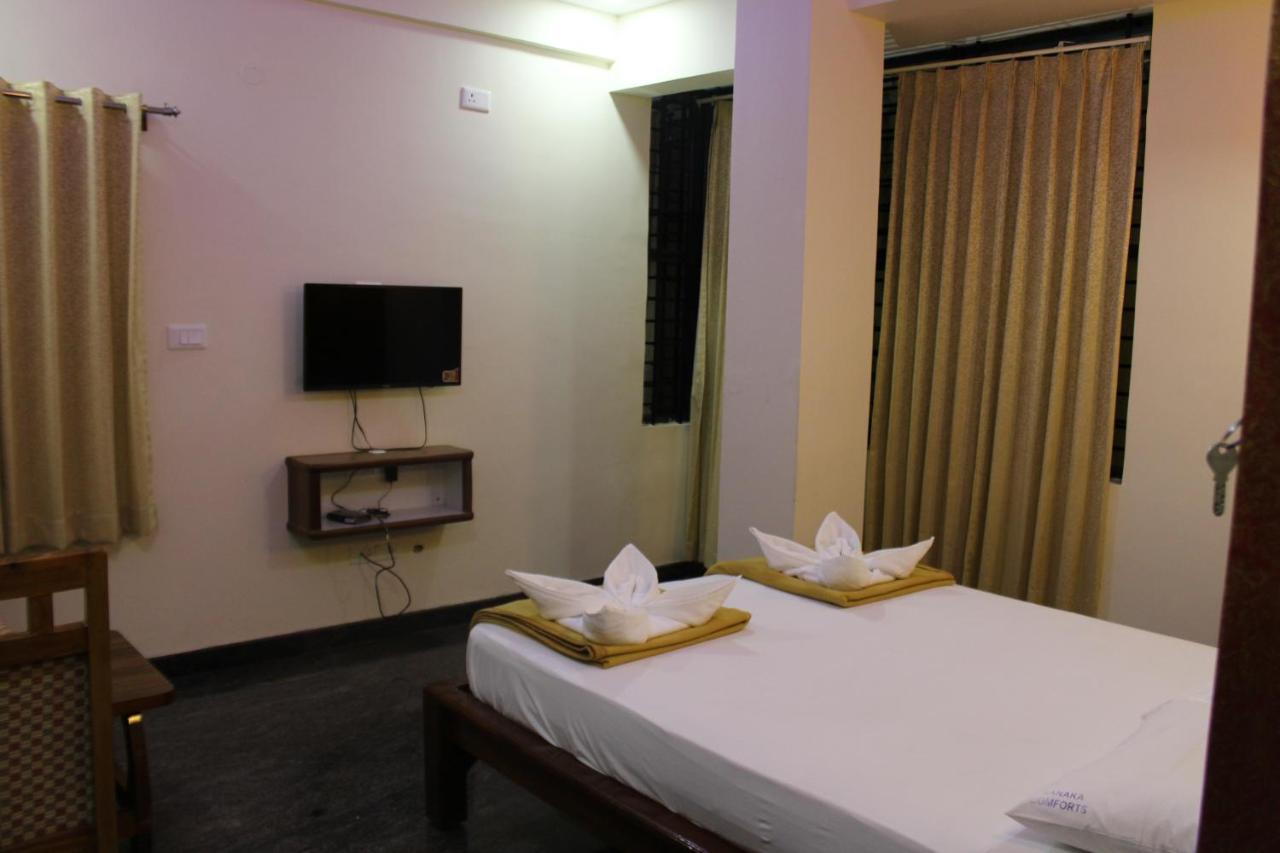 קאנאקאפורה Golden Pride Hotel מראה חיצוני תמונה